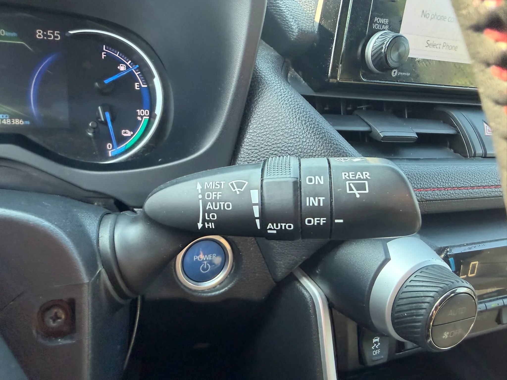 Used 2021 Toyota RAV4 SE w/ Weather & Moonroof Package AWD/4WD image 23