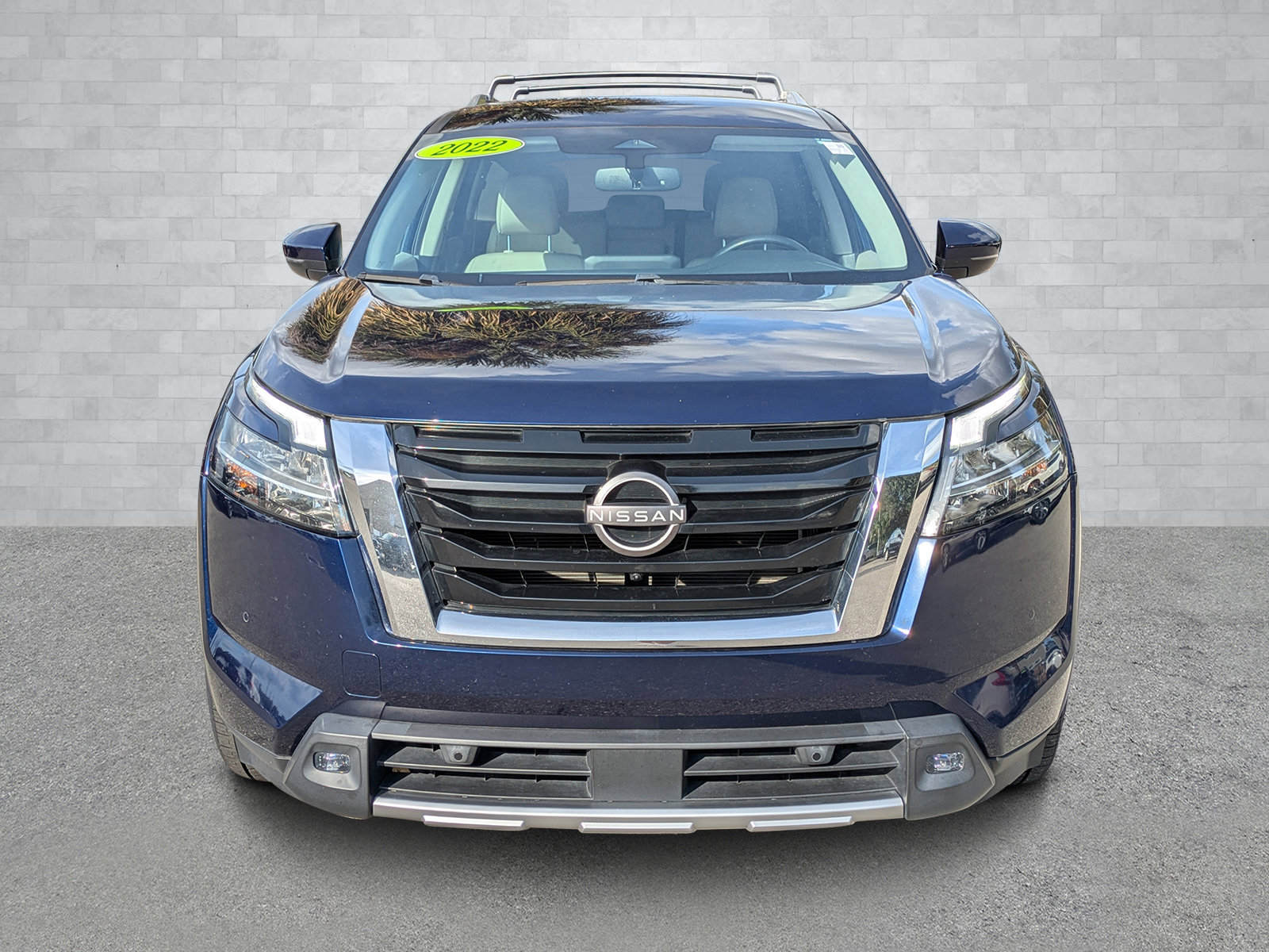Used 2022 Nissan Pathfinder SL image 3