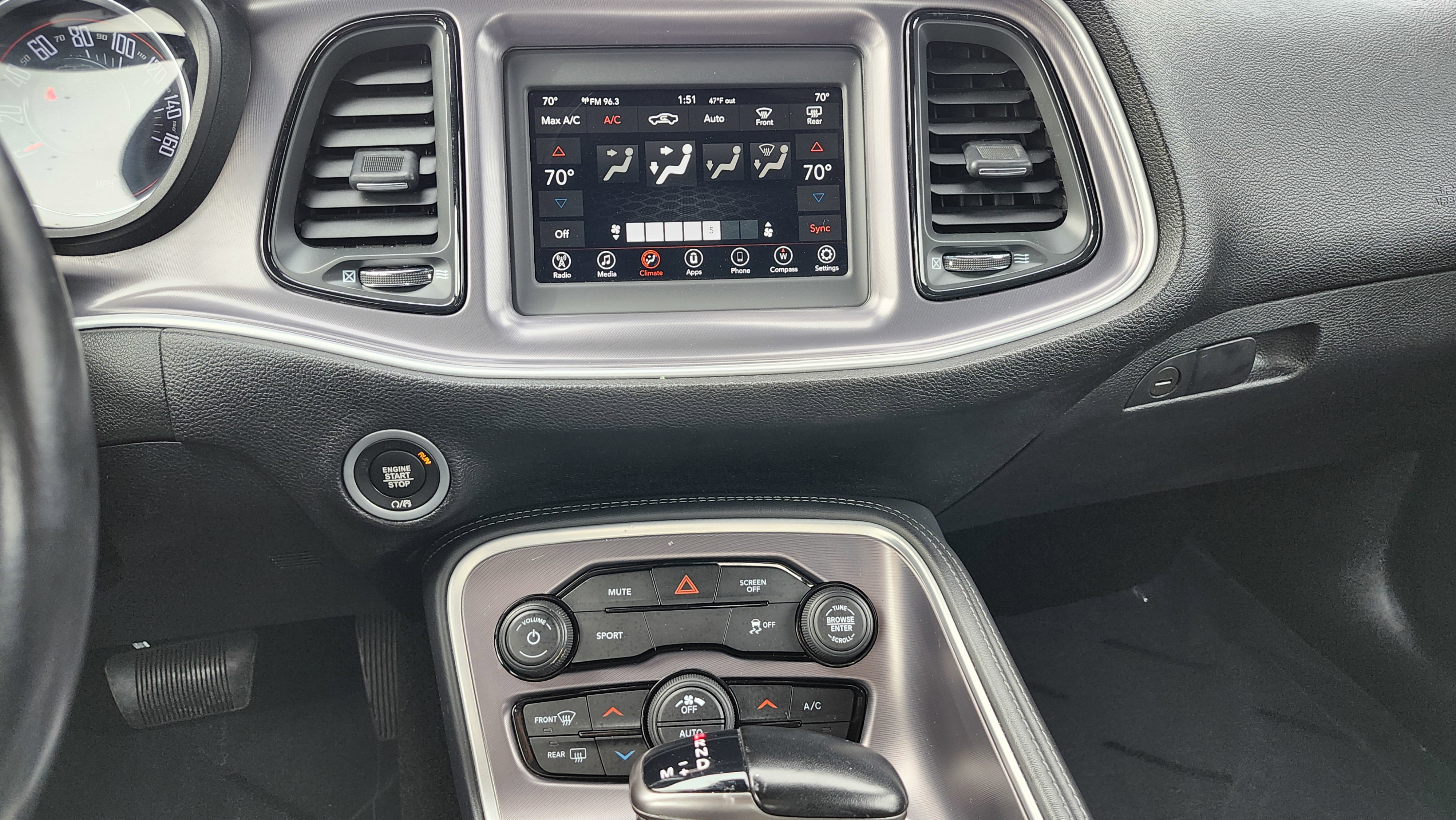 Used 2020 Dodge Challenger SXT image 28