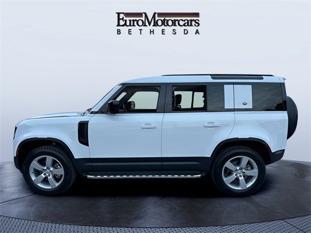 Used 2024 Land Rover Defender 110 S image 2