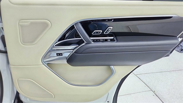 Used 2023 Land Rover Range Rover Long Wheelbase Autobiography image 26
