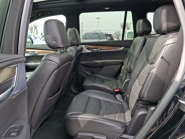 Certified 2022 Cadillac XT6 Premium Luxury w/ Platinum Package image 8
