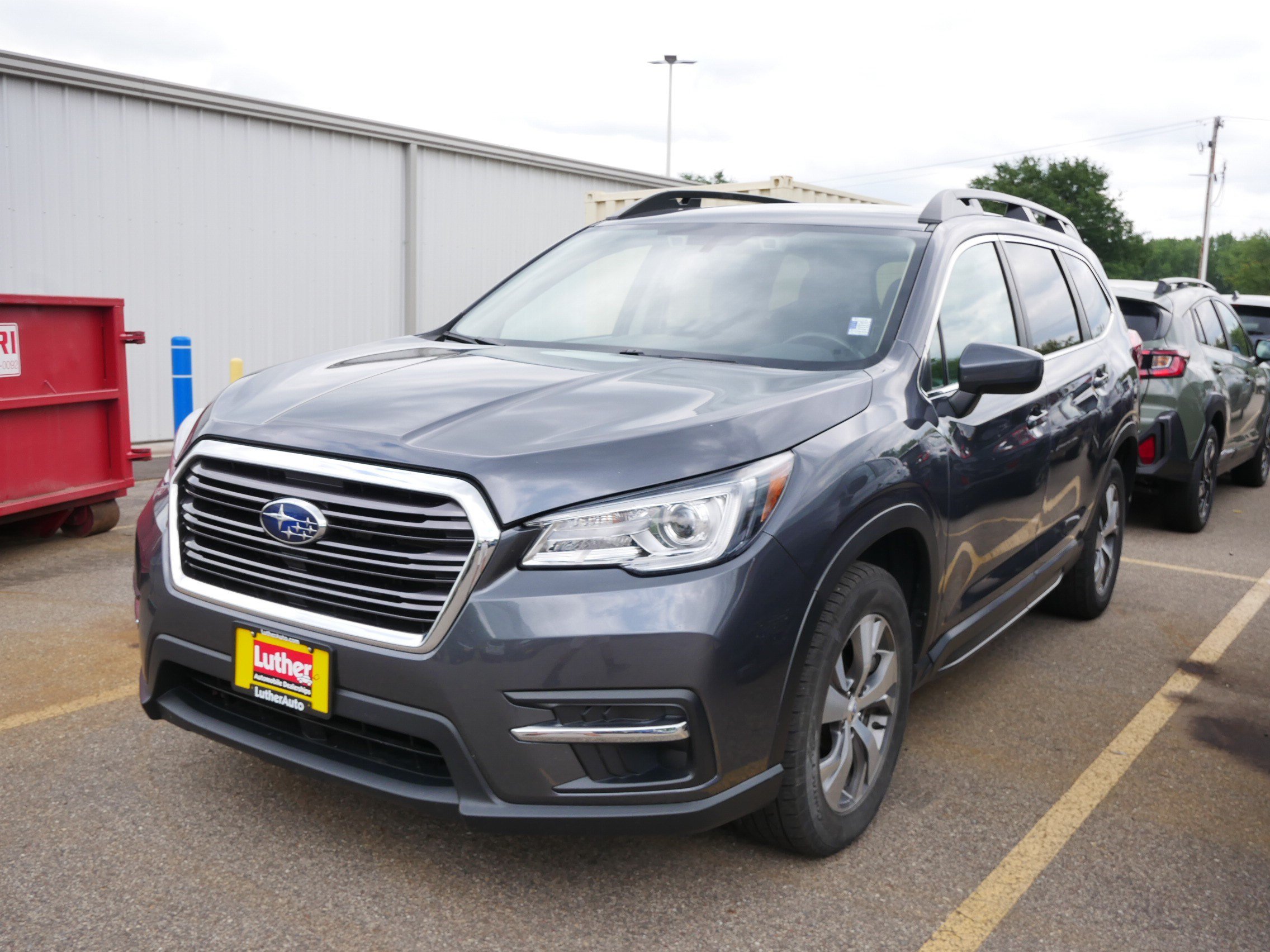 Used 2021 Subaru Ascent Premium w/ Convenience Package AWD/4WD image 3