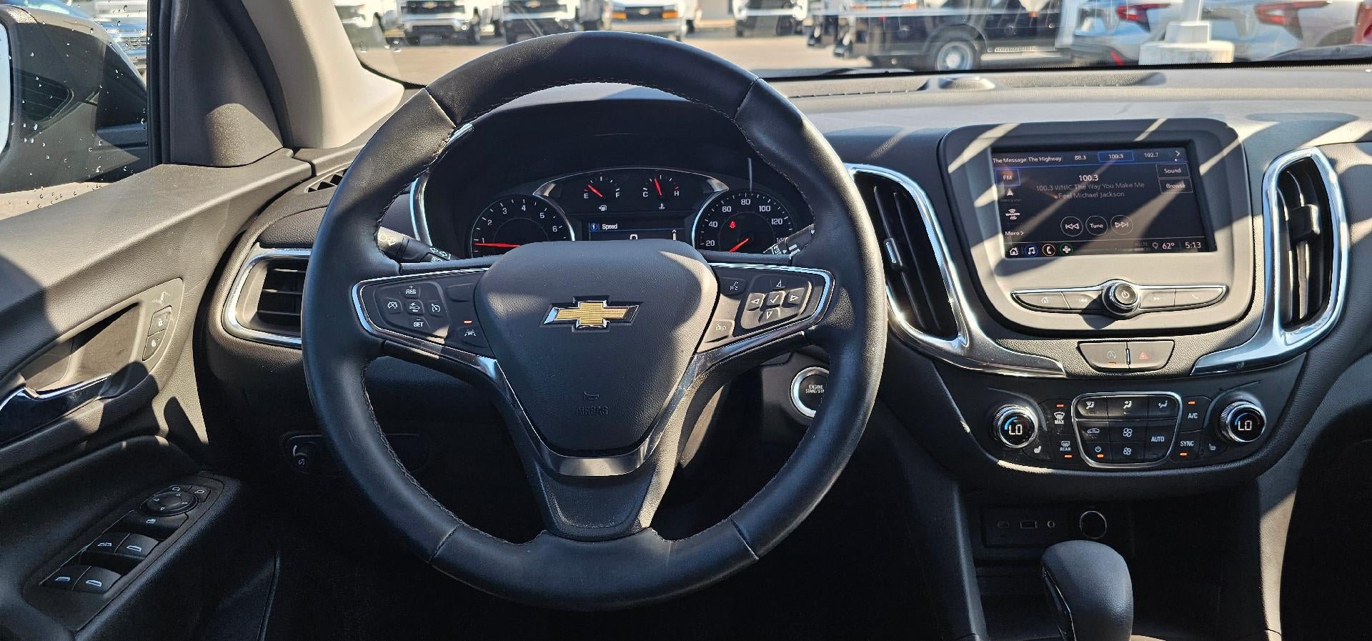 Used 2023 Chevrolet Equinox LT FWD image 13