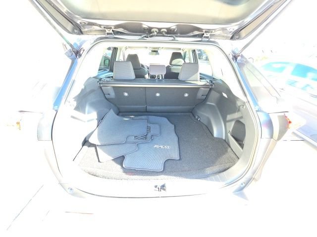 Used 2025 Toyota RAV4 LE FWD image 26