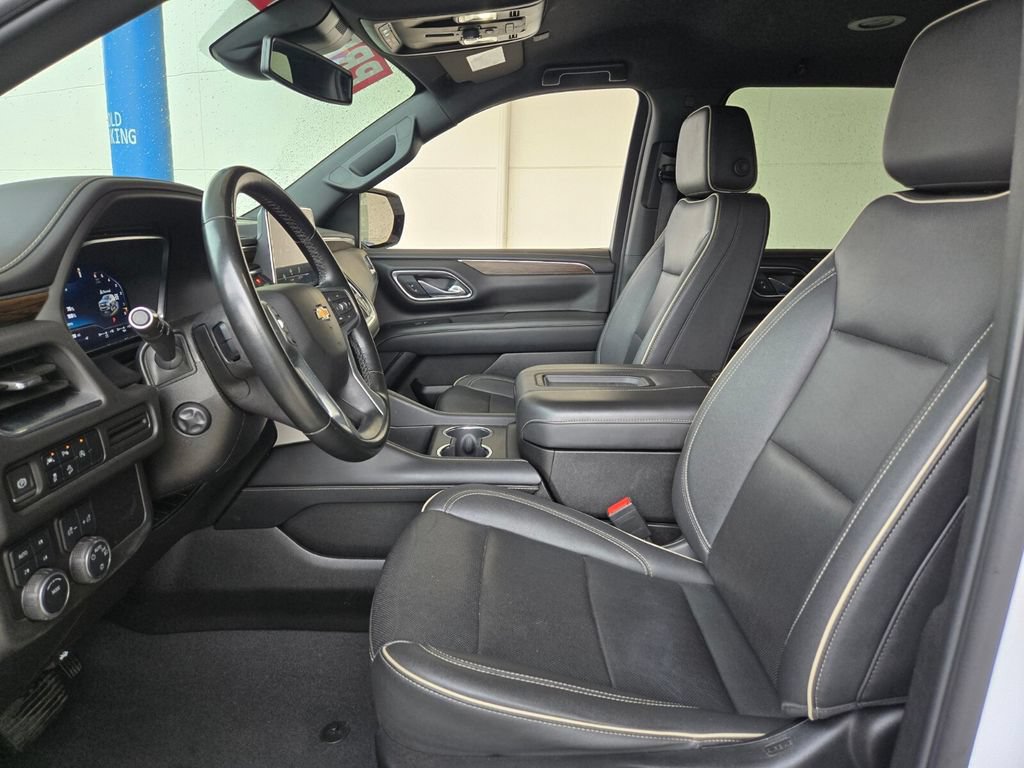 Used 2023 Chevrolet Suburban Premier AWD/4WD image 13