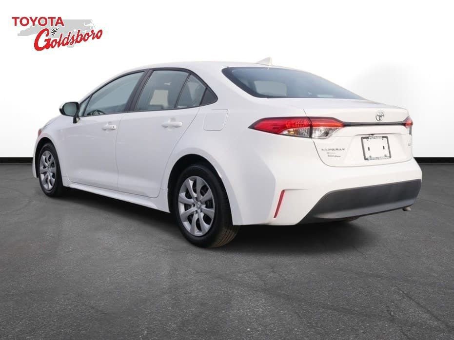 Used 2023 Toyota Corolla LE image 8
