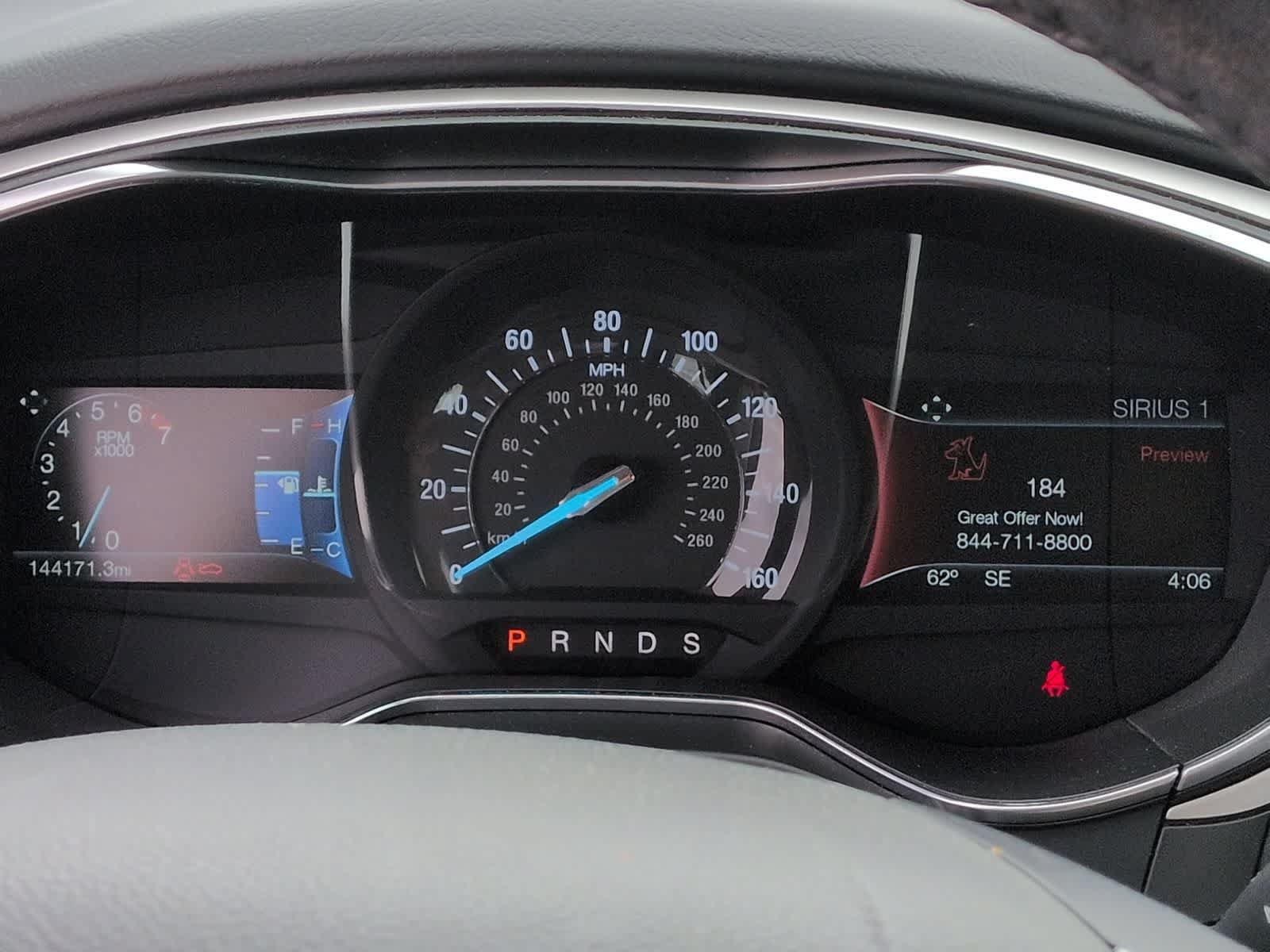 Used 2016 Ford Fusion SE FWD image 32