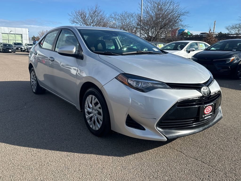 Used 2017 Toyota Corolla LE image 9
