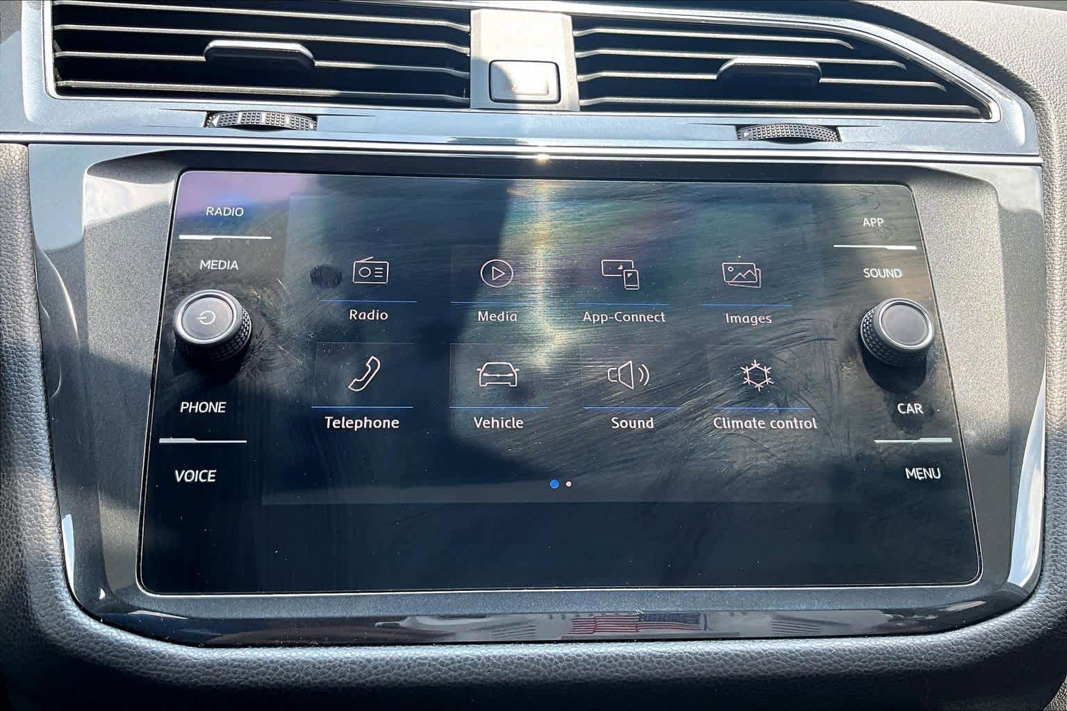 Used 2019 Volkswagen Tiguan SE w/ Panoramic Sunroof Package FWD image 36