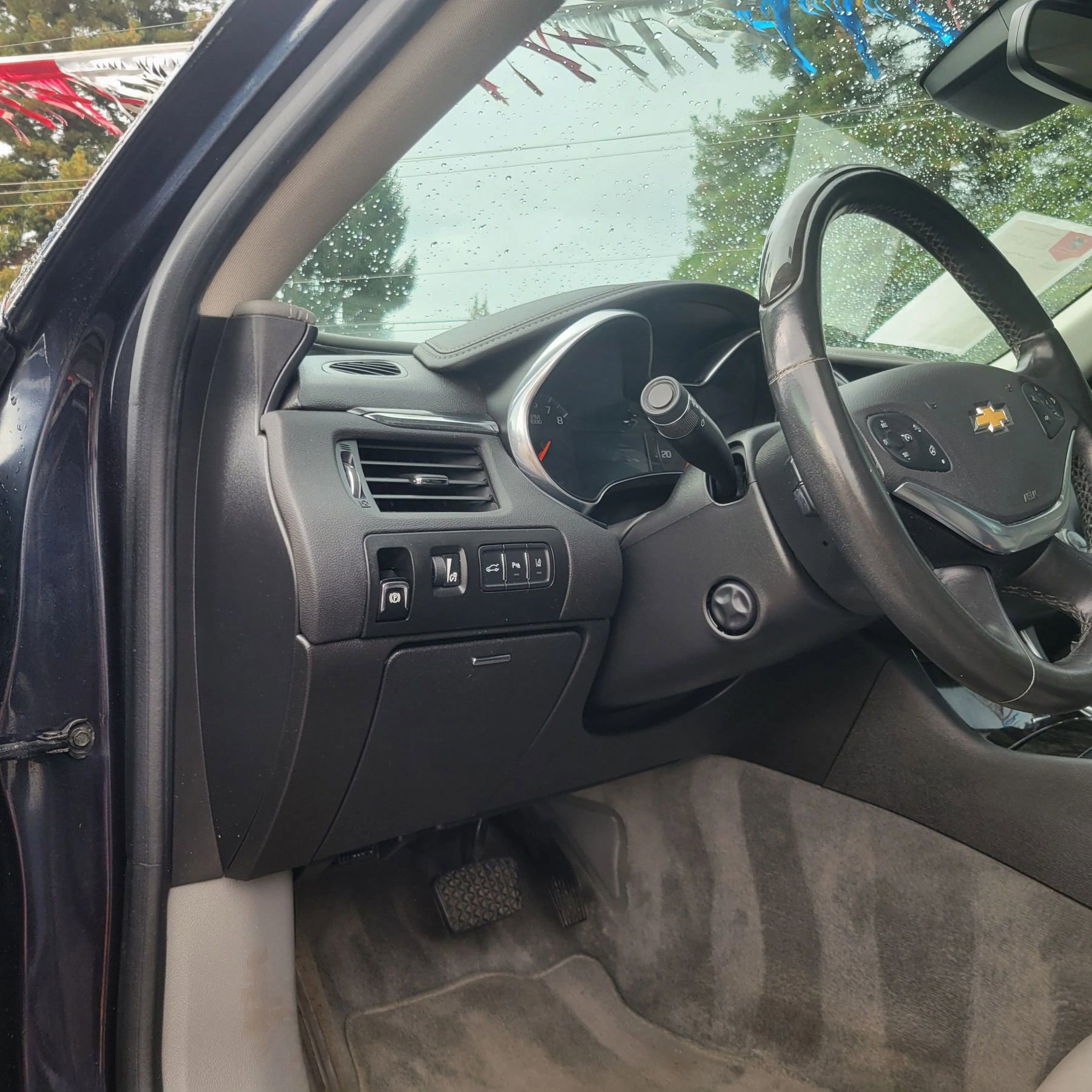 Used 2014 Chevrolet Impala LTZ image 9