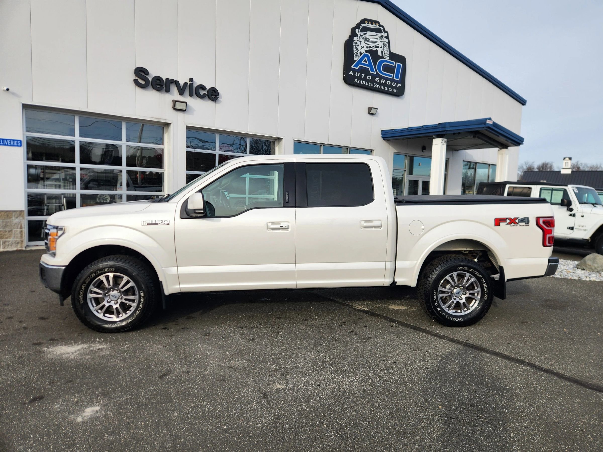 Used 2018 Ford F150 Lariat w/ FX4 Off-Road Package image 9