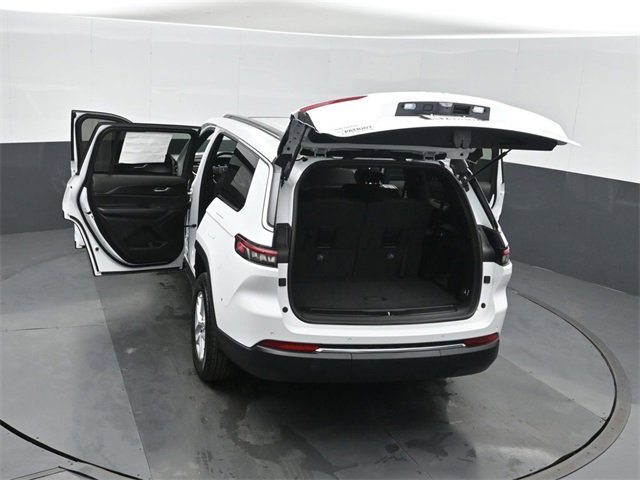 New 2025 Jeep Grand Cherokee L Laredo image 51