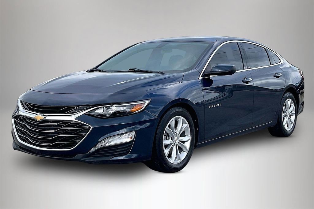 Used 2022 Chevrolet Malibu LT FWD image 2