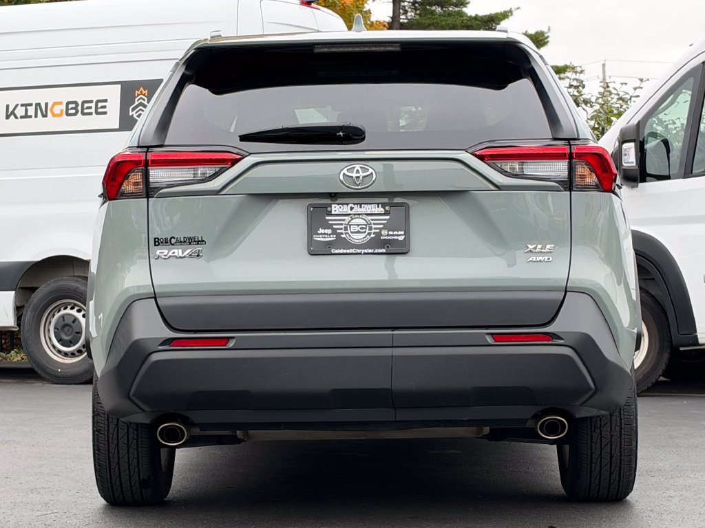 Used 2023 Toyota RAV4 XLE w/ Convenience Package AWD/4WD image 6