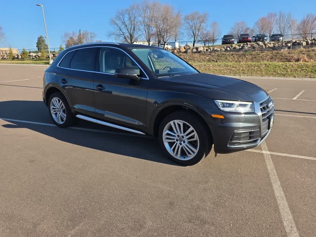 Used 2018 Audi Q5 2.0T Premium Plus w/ Premium Plus Package image 2