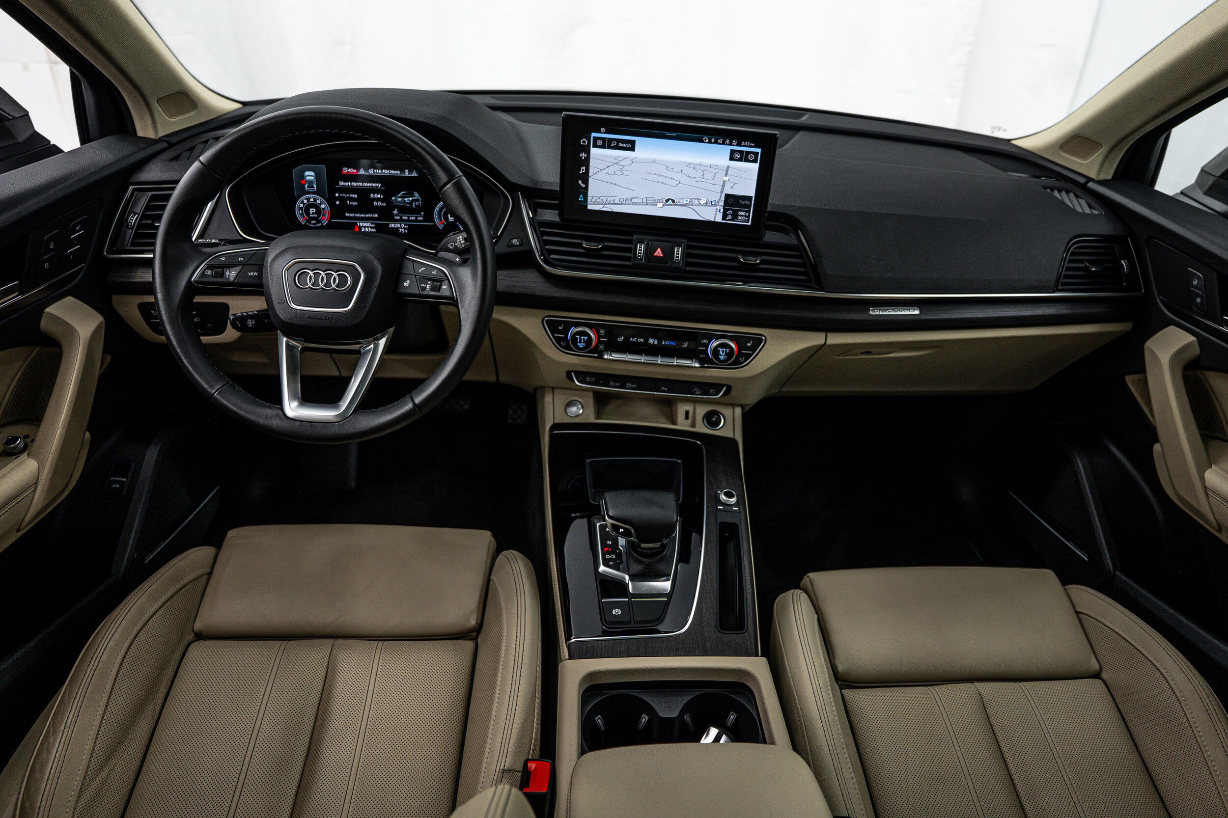 Certified 2023 Audi Q5 2.0T Premium Plus w/ Premium Plus Package AWD/4WD image 15