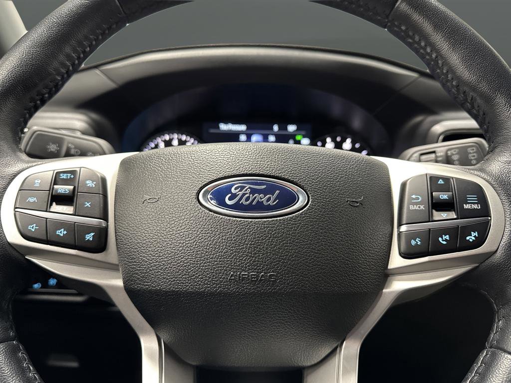 Used 2023 Ford Explorer Limited image 17