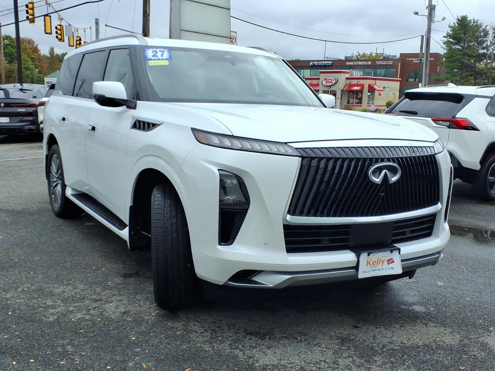 Certified 2027 INFINITI QX80 Luxe AWD/4WD image 3