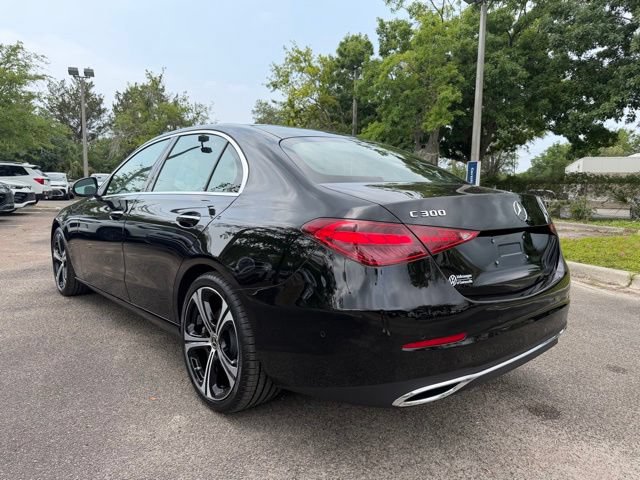 Used 2025 Mercedes-Benz C 300 Sedan image 4