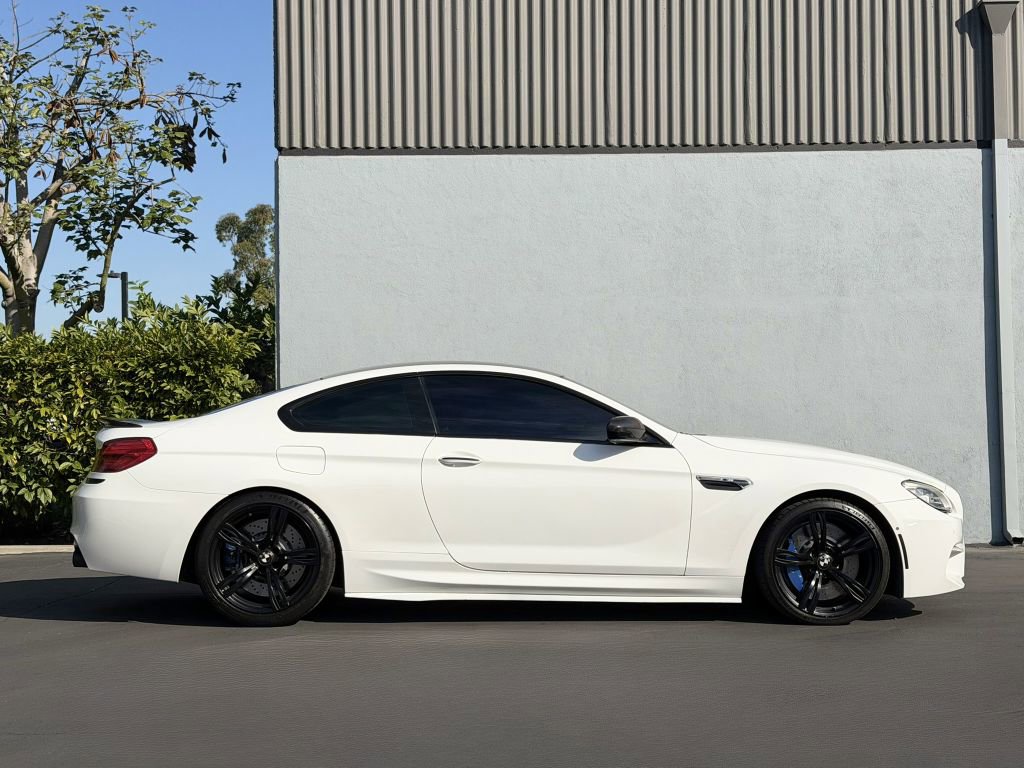Used 2017 BMW M6 Coupe image 3