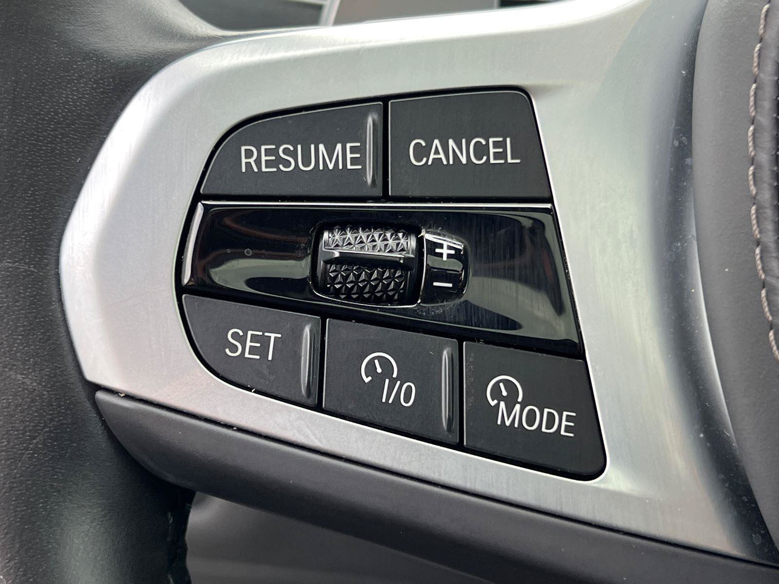 Used 2026 BMW X6 xDrive40i AWD/4WD image 25