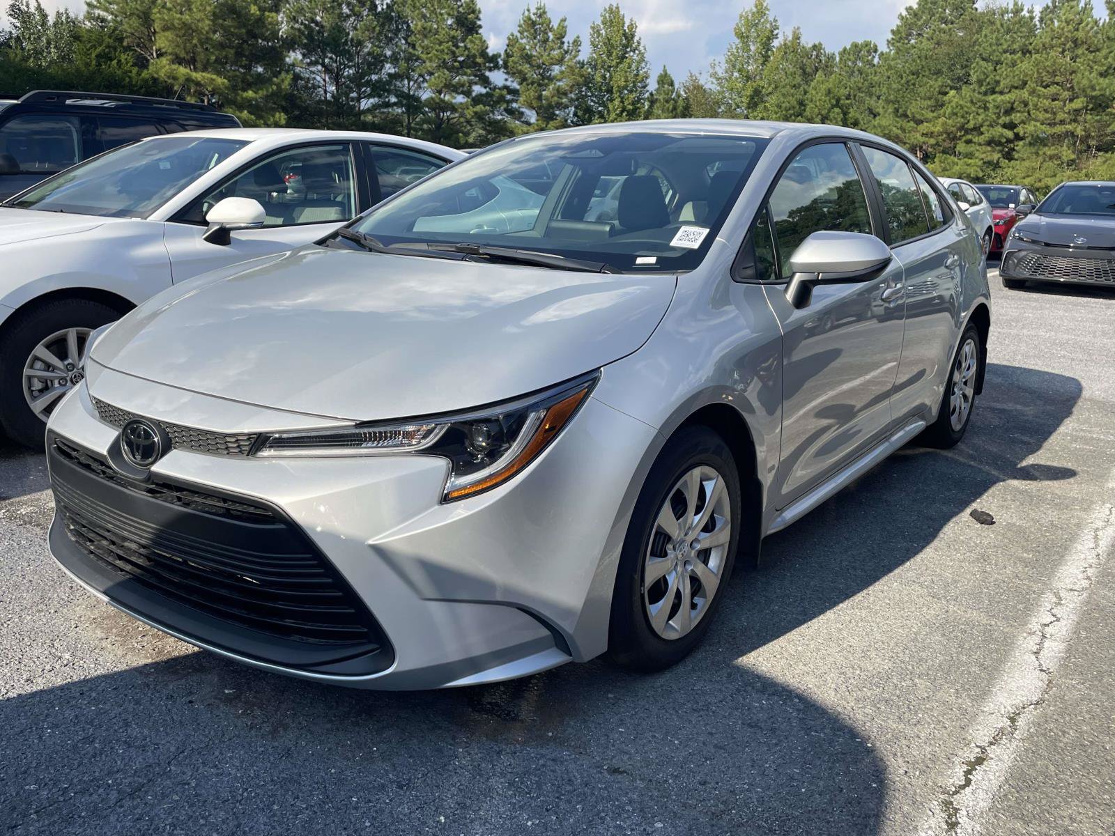 Used 2026 Toyota Corolla LE FWD image 4