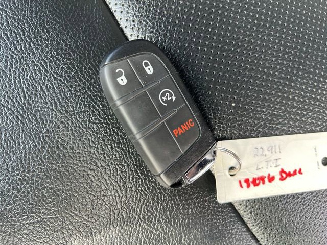 Used 2022 Jeep Compass Latitude w/ Sun and Sound Group AWD/4WD image 25