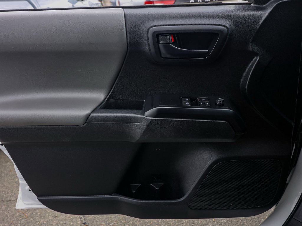 Used 2022 Toyota Tacoma SR image 25