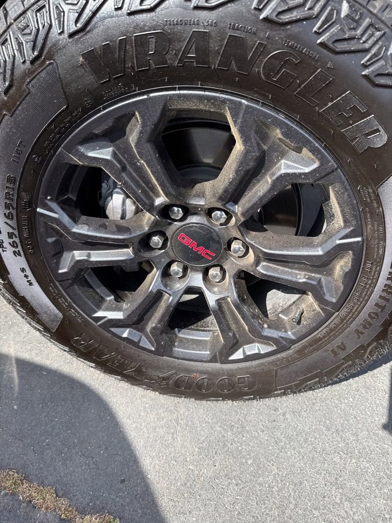 Used 2025 GMC Canyon Elevation w/ Convenience Package AWD/4WD image 6