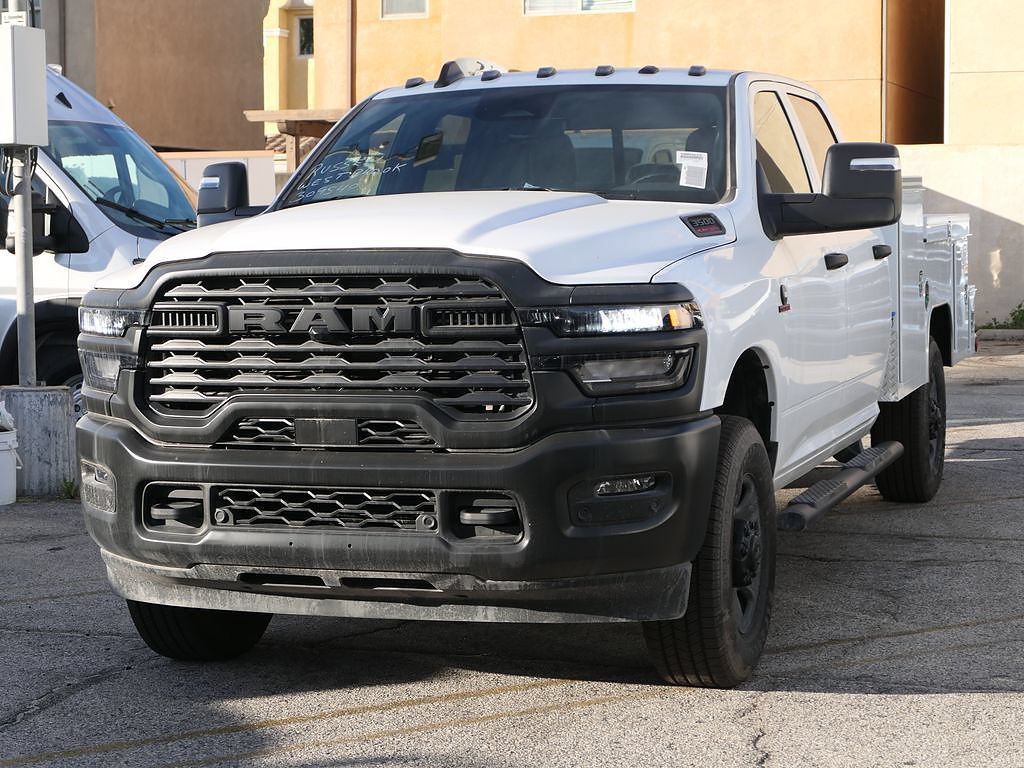 New 2026 RAM 3500 Tradesman AWD/4WD image 7