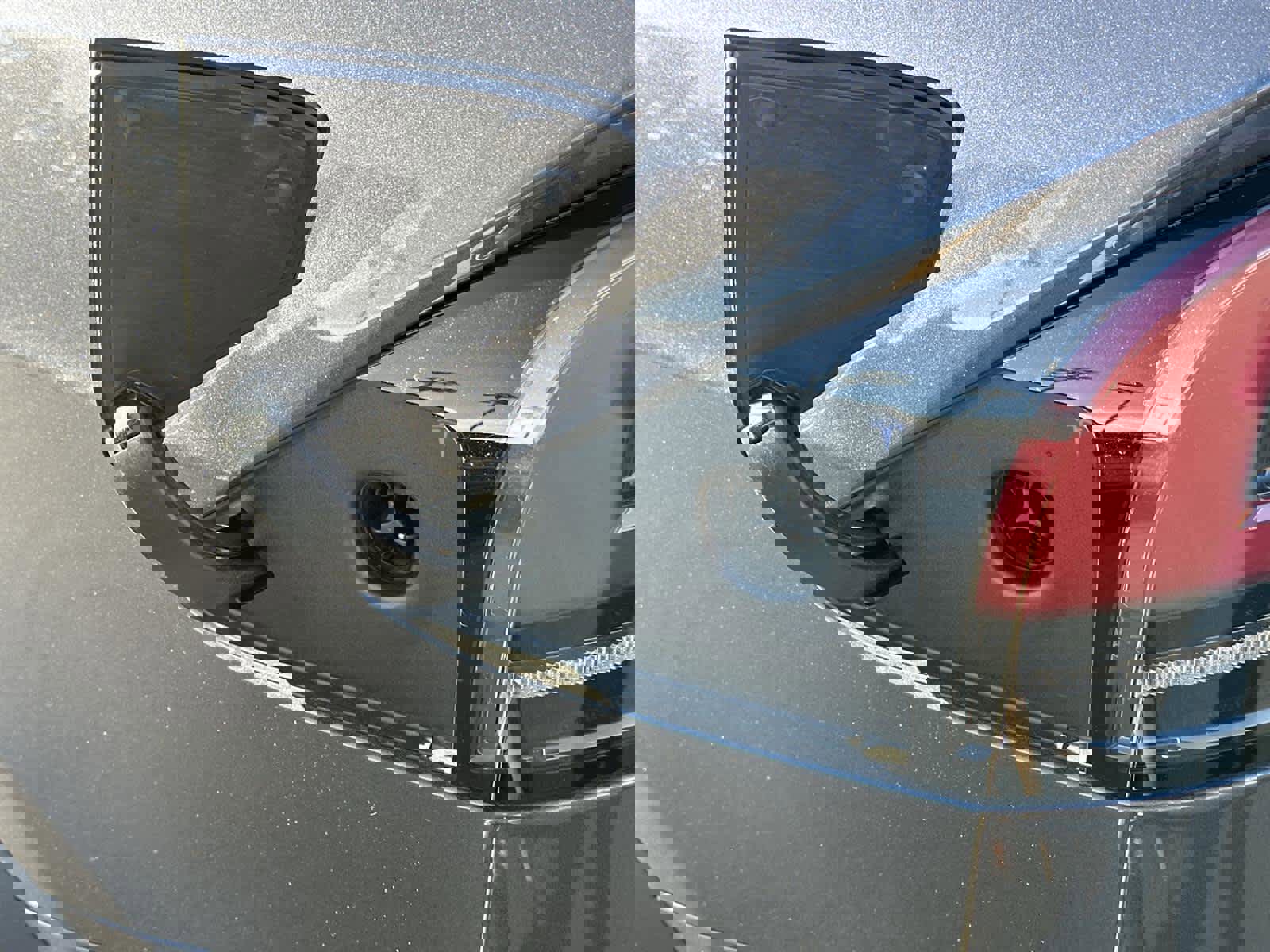 Used 2022 Tesla Model X image 9