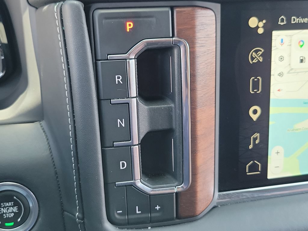 Used 2023 GMC Yukon Denali Ultimate AWD/4WD image 32