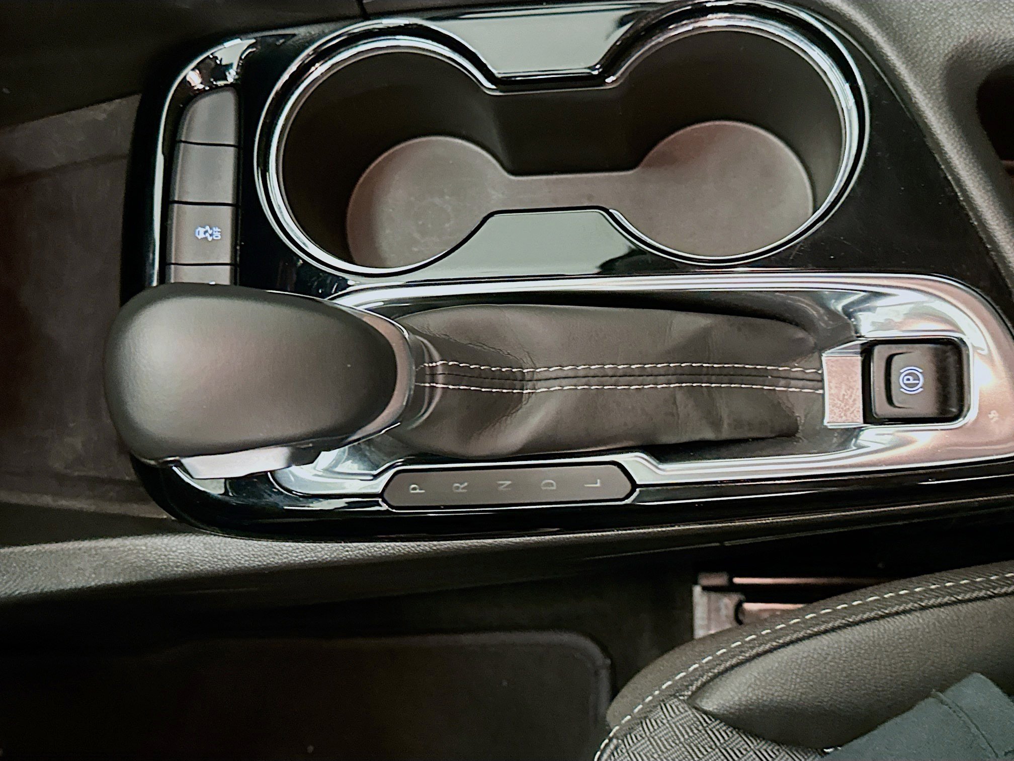 Used 2025 Buick Encore GX Preferred image 25