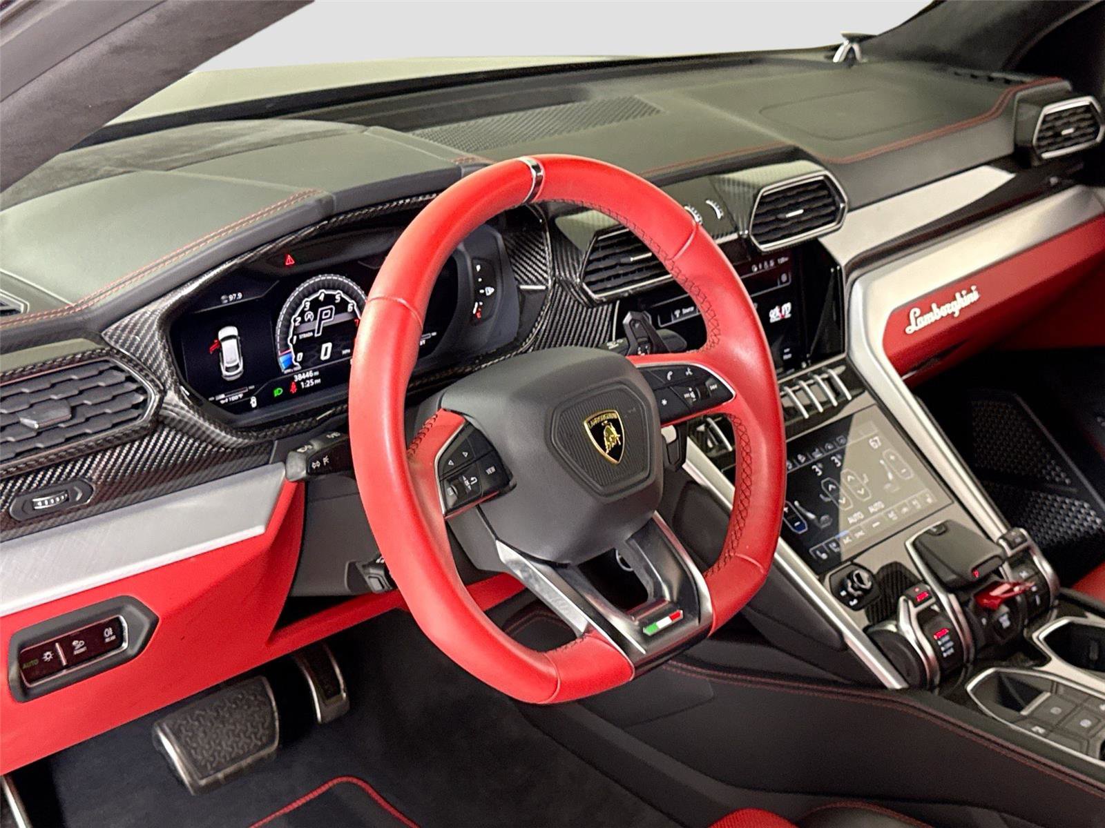 Used 2020 Lamborghini Urus AWD/4WD image 16