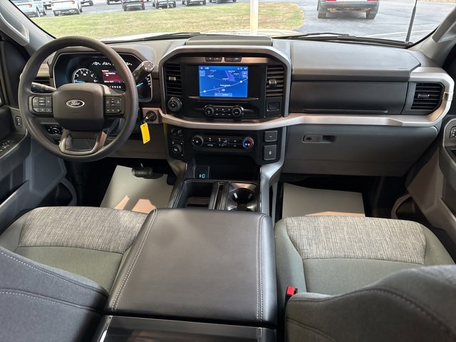 Used 2023 Ford F150 XLT w/ XTR Package image 28
