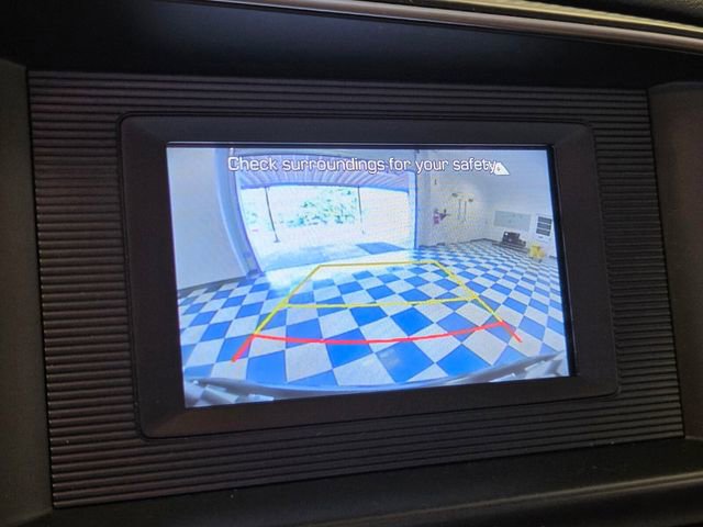 Used 2020 Hyundai Elantra SE FWD image 14