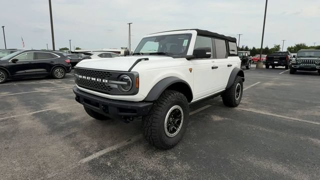 Used 2022 Ford Bronco Badlands AWD/4WD image 4