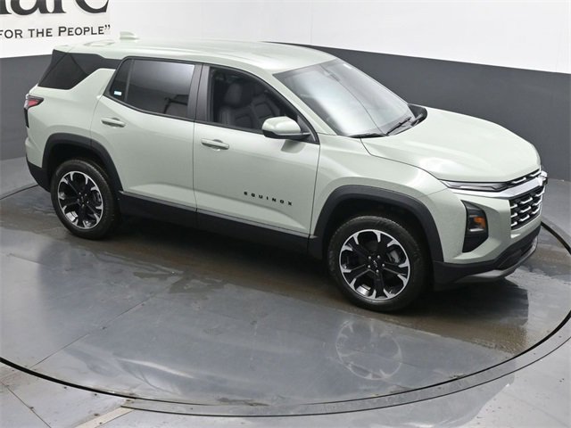 New 2026 Chevrolet Equinox LT w/ Convenience Package II image 16