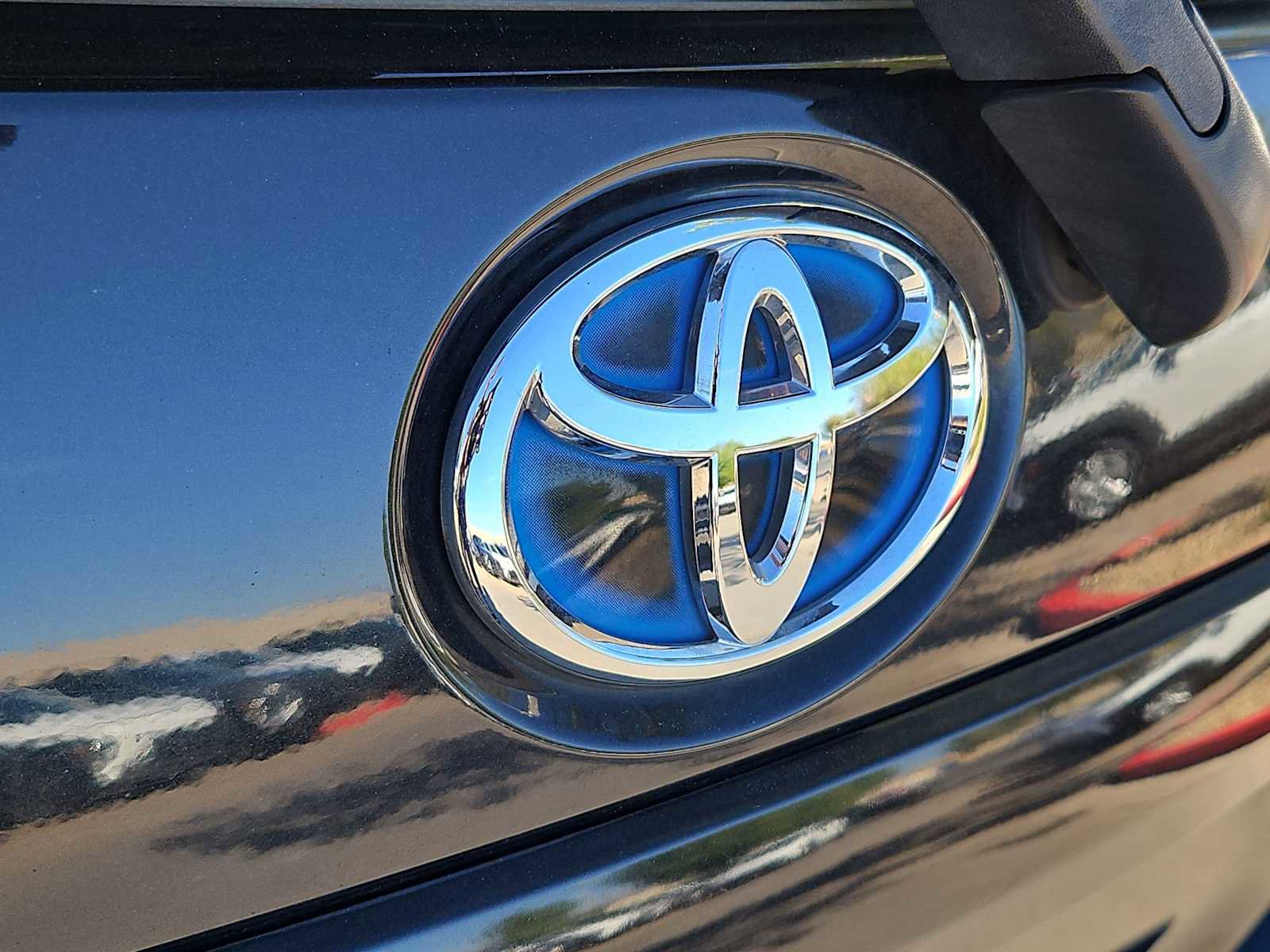 Used 2015 Toyota Prius C Three image 12