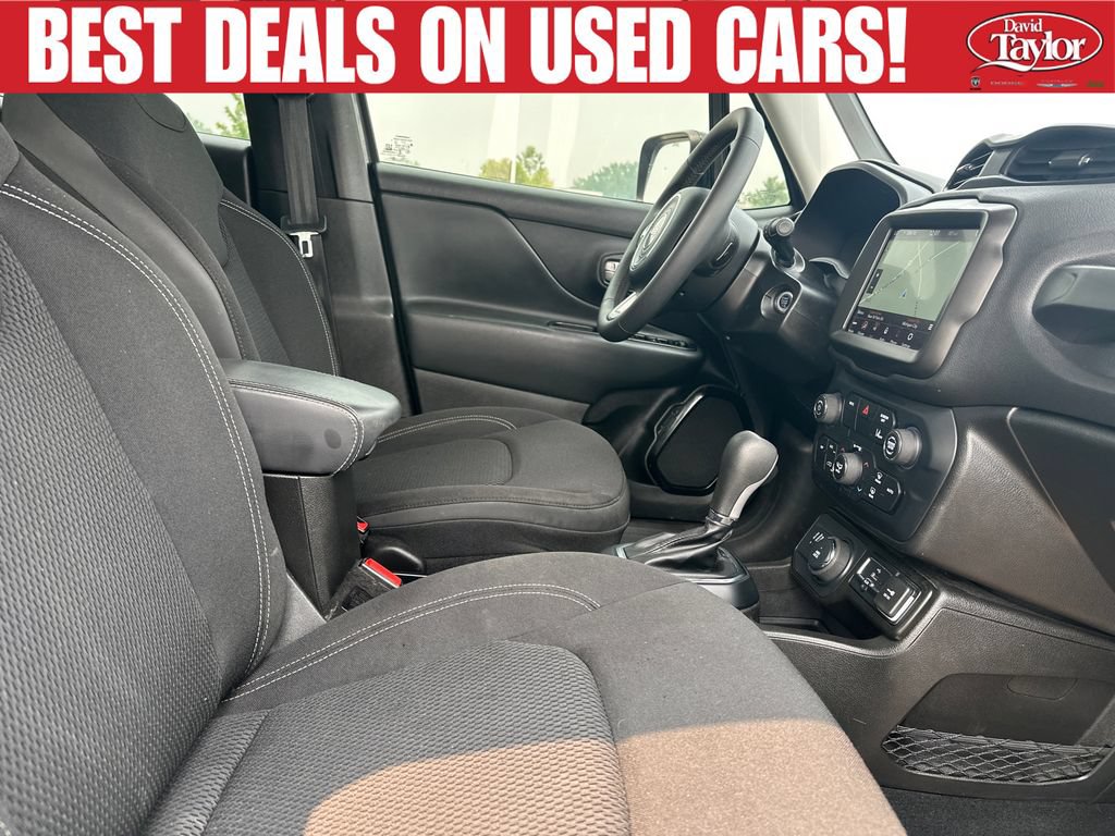 Used 2023 Jeep Renegade Altitude AWD/4WD image 23