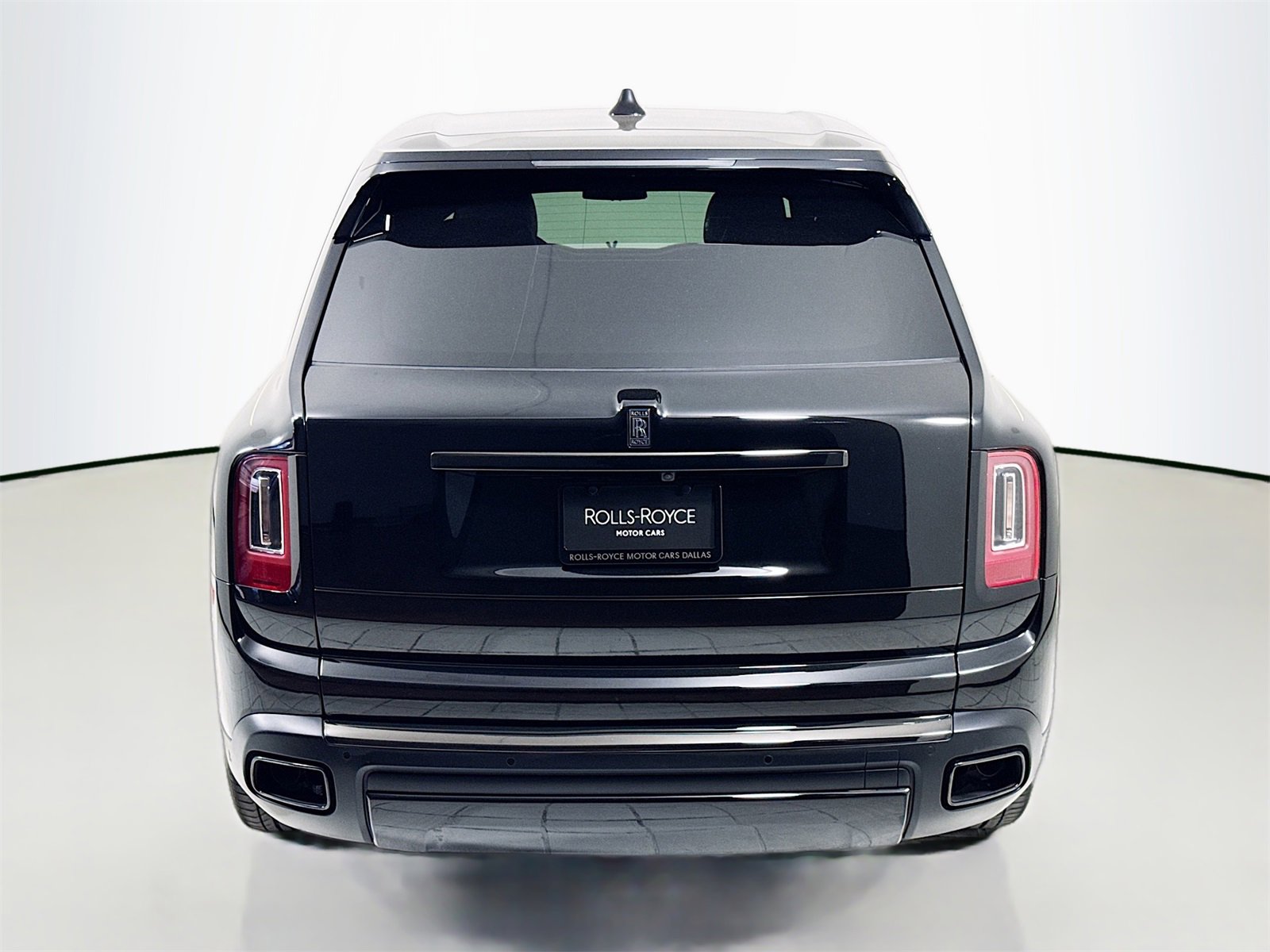 Certified 2024 Rolls-Royce Cullinan Black Badge w/ Dark Exterior Package image 6