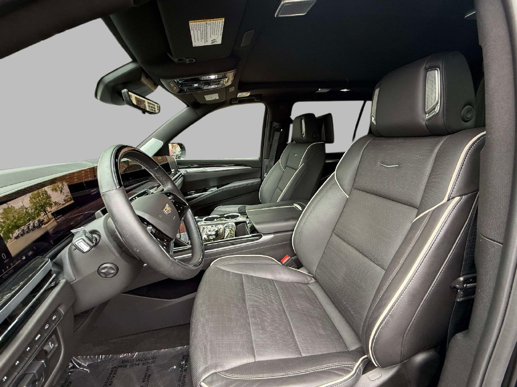 Certified 2025 Cadillac Escalade ESV Sport w/ Touring Package AWD/4WD image 2