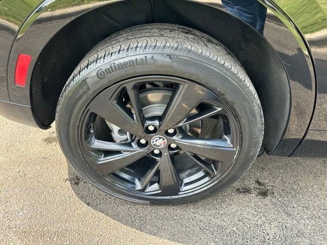Used 2022 Buick Envision Preferred FWD image 49