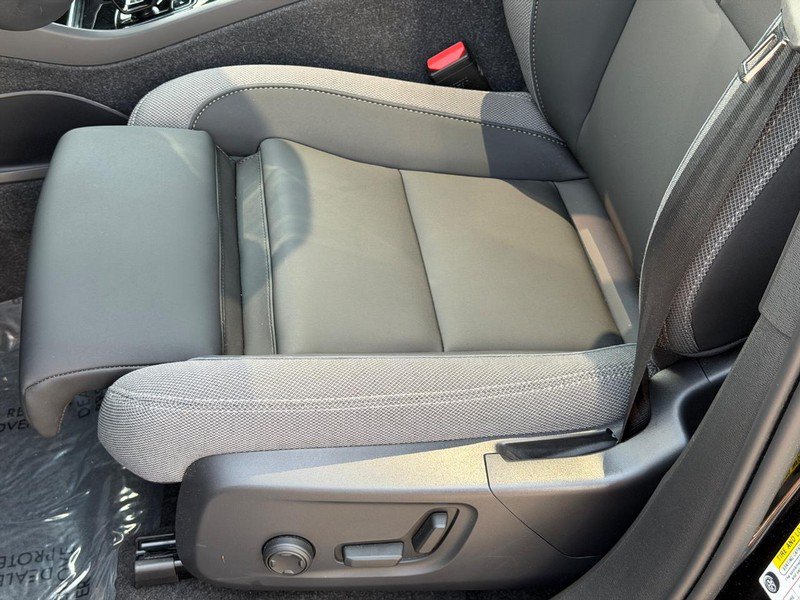 Certified 2023 Volvo C40 Recharge Core w/ Protection Package Premier AWD/4WD image 20