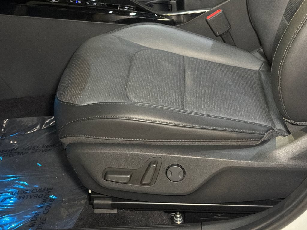 Certified 2023 Kia Niro Wave FWD image 24