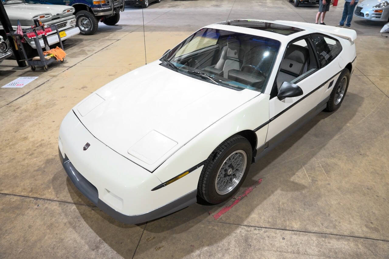 Used 1987 Pontiac Fiero GT RWD image 15