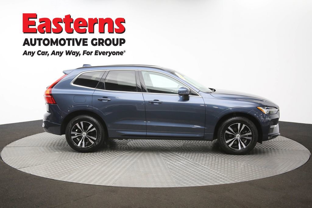 Used 2023 Volvo XC60 B5 Core image 45