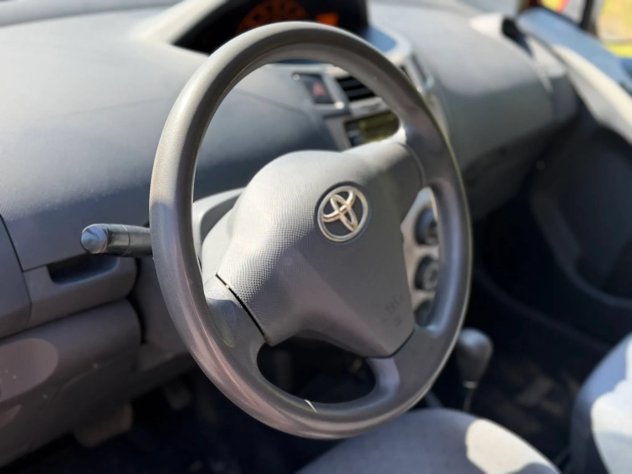 Used 2011 Toyota Yaris 4-Door Hatchback w/ PWR Pkg w/Steel Wheels FWD image 8