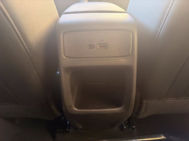 Used 2025 Chevrolet Trax LT FWD image 16